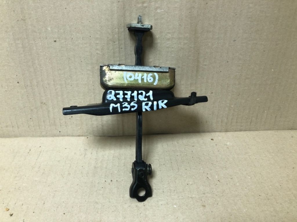 82430-EG000 | Ограничитель двери задн. прав. INFINITI M35/M45 04-10