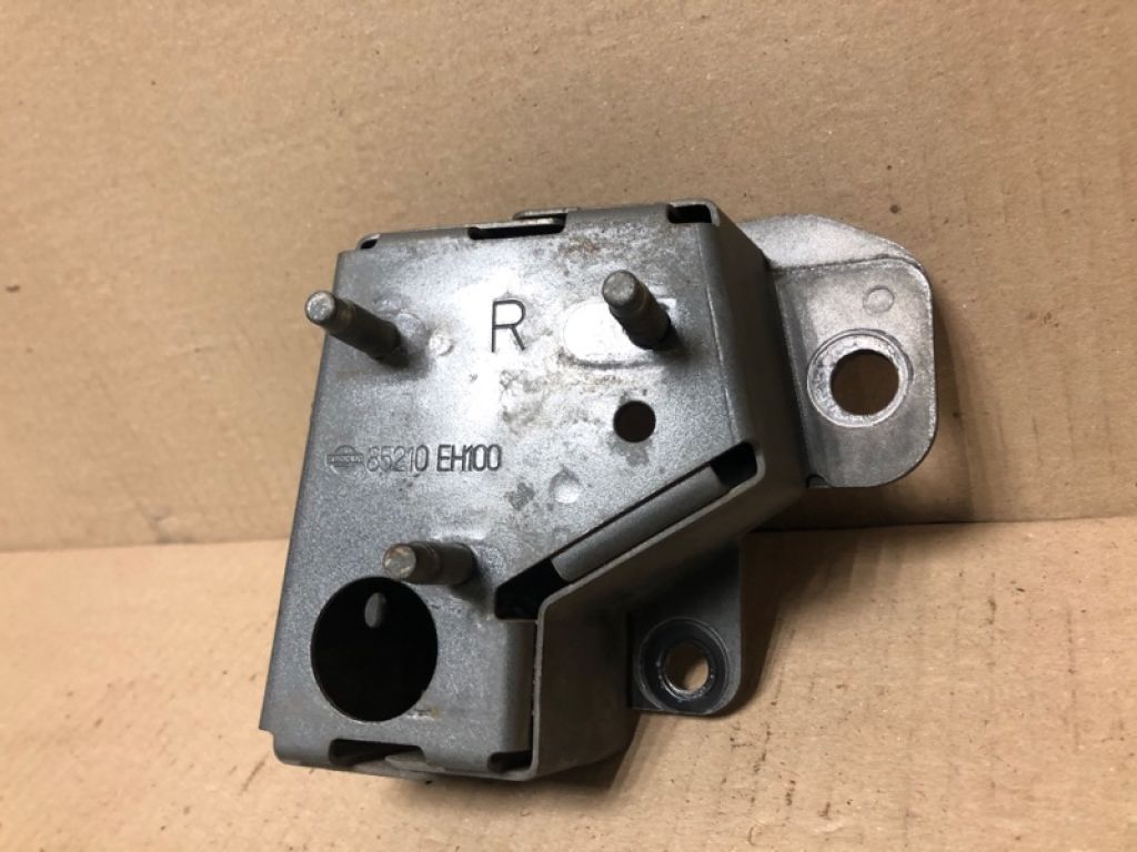 85210-EH100 | Кронштейн усилителя заднего бампера прав. INFINITI M35/M45 04-10 - Фото 3