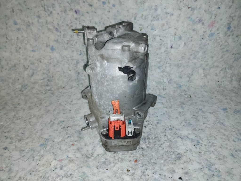 92600-1MG0A | Компрессор кондиционера NISSAN LEAF 10-17 - Фото 2