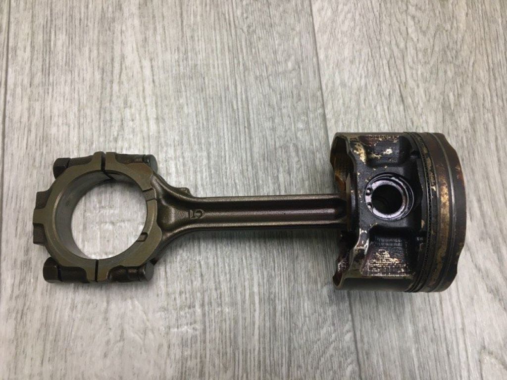 12100-31U0B | Шатун NISSAN TEANA J32 08-14