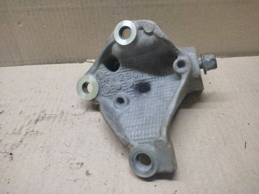 50290-T2F-A01 | Кріплення балки підвіски передн. прав. ACURA TLX 17-20 - Фото 5