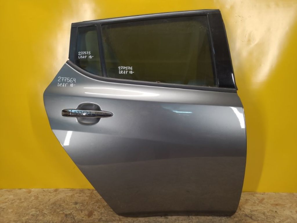82100-5SF0A | Дверь задн. прав. NISSAN LEAF 18-