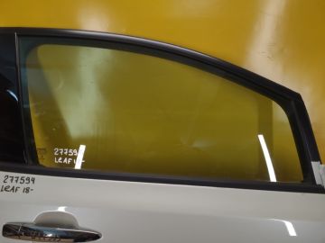 Стекло двери передн. прав. NISSAN LEAF 18-