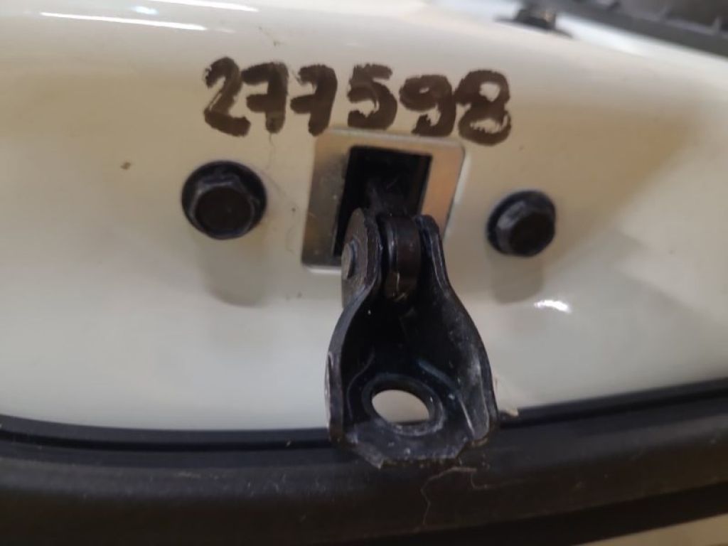 80430-3NF0A | Обмежувач дверей передн. прав. NISSAN LEAF 18-