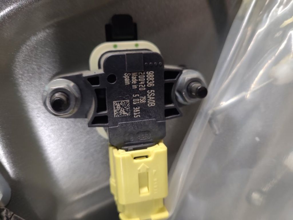 98830-5RA8A | Датчик удара передн. прав. NISSAN LEAF 18- - Фото 2