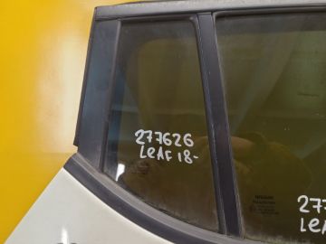 Стекло двери глухое задн. прав. NISSAN LEAF 18-