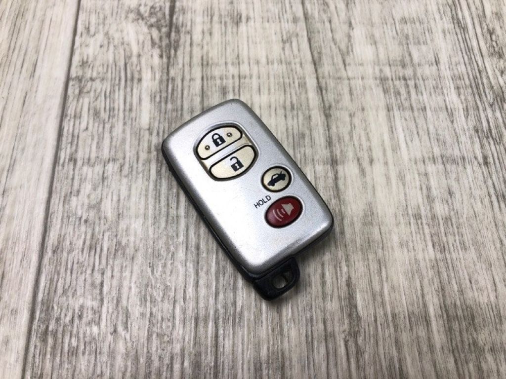 89904-33310 | Ключ запалювання TOYOTA CAMRY 40 06-11