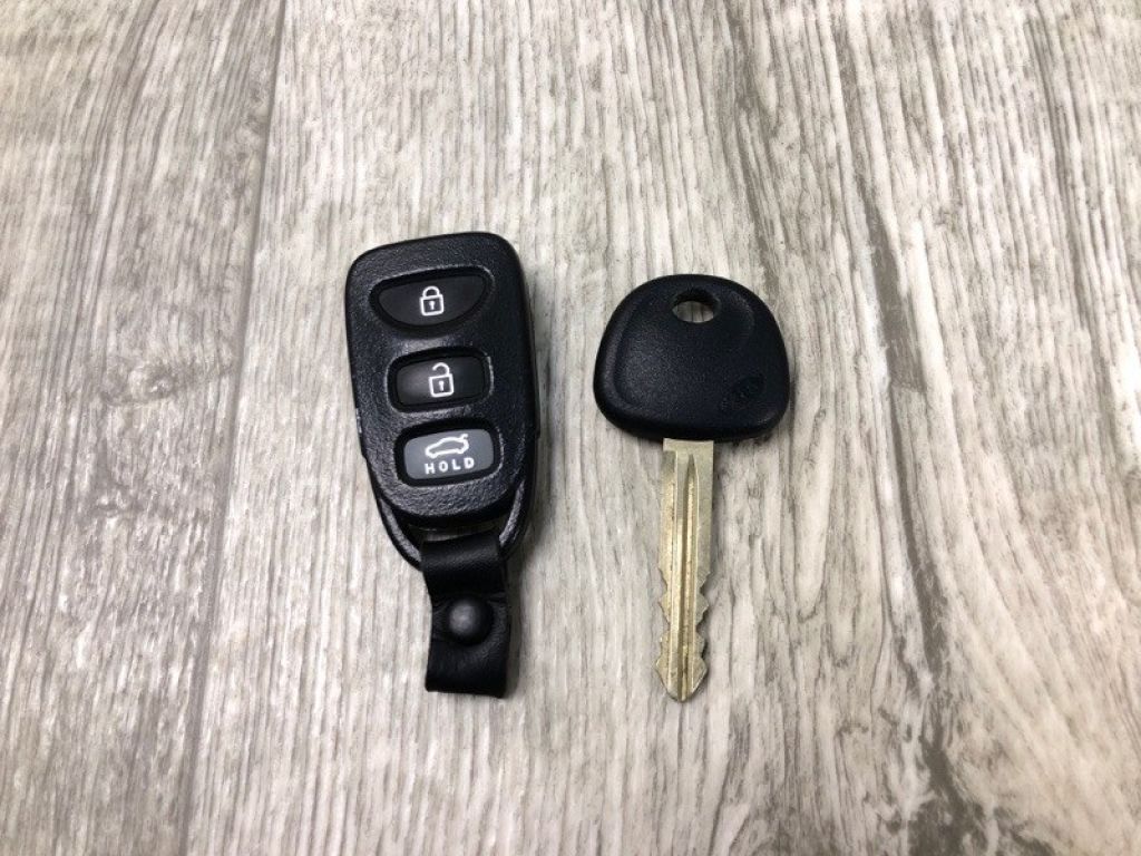 95430-1M100 | Ключ запалювання KIA FORTE/CERATO TD 08-13