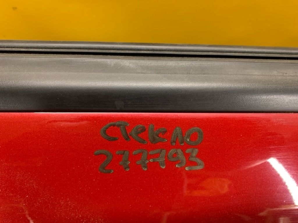 82420 J9020 | Стекло двери передн. прав. HYUNDAI KONA OS 17-23