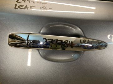 Ручка двери наружная передн. прав. NISSAN LEAF 18-