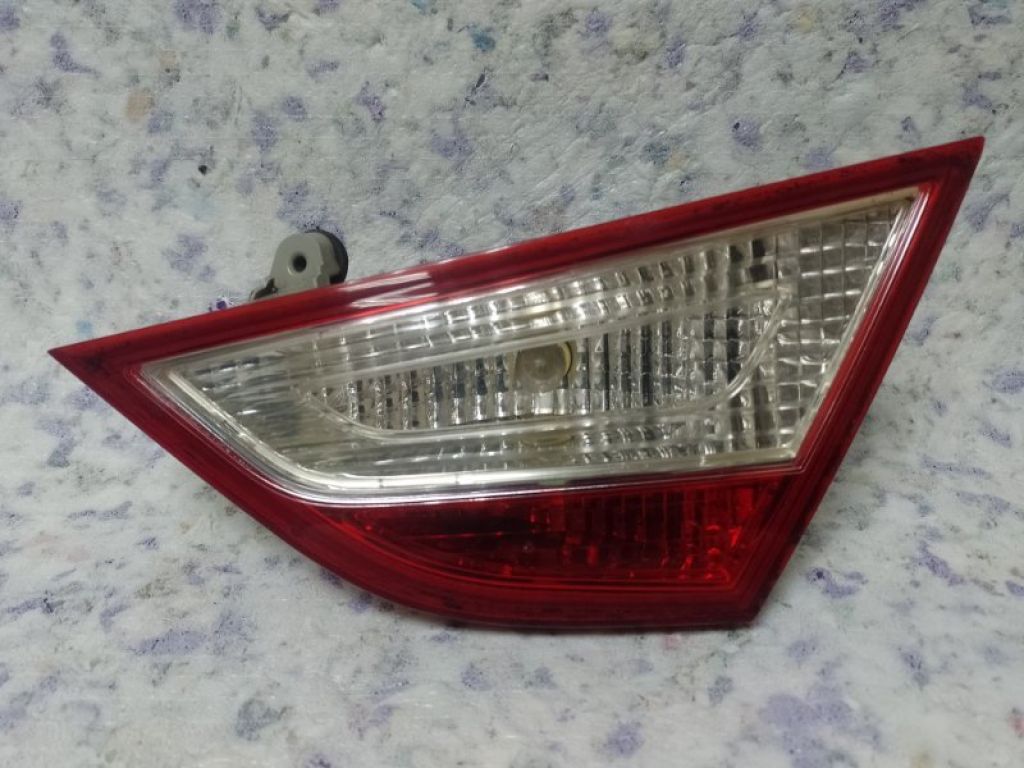 92404-3Q000 | Фонарь внутренний задн. прав. HYUNDAI SONATA YF 10-14