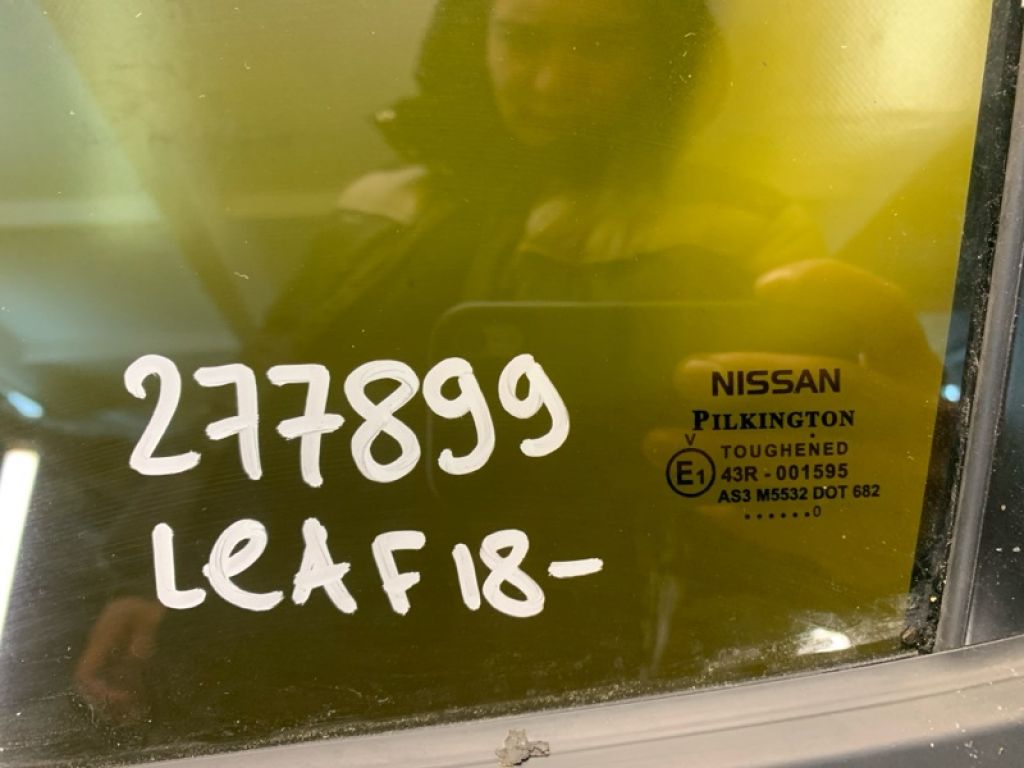82301-3NF1A | Стекло двери задн. лев. NISSAN LEAF 18- - Фото 2