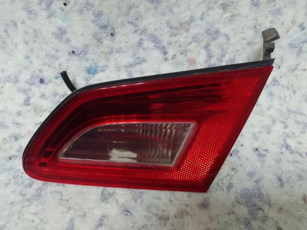 26540-JK60C | Фонарь внутренний задн. прав. INFINITI G25/G35/G37/Q40 06-14