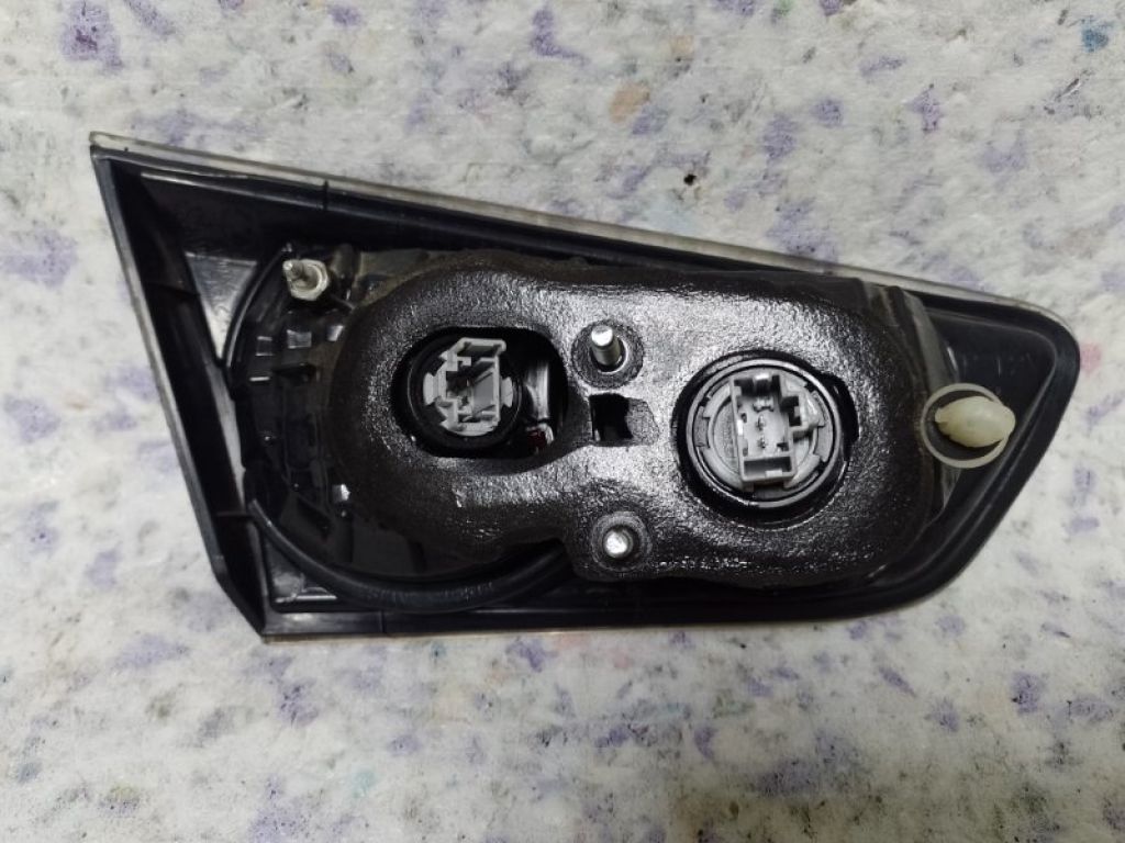 8330A626 | Ліхтар внутрішній задн. прав. MITSUBISHI LANCER X 10 07-15 - Фото 2