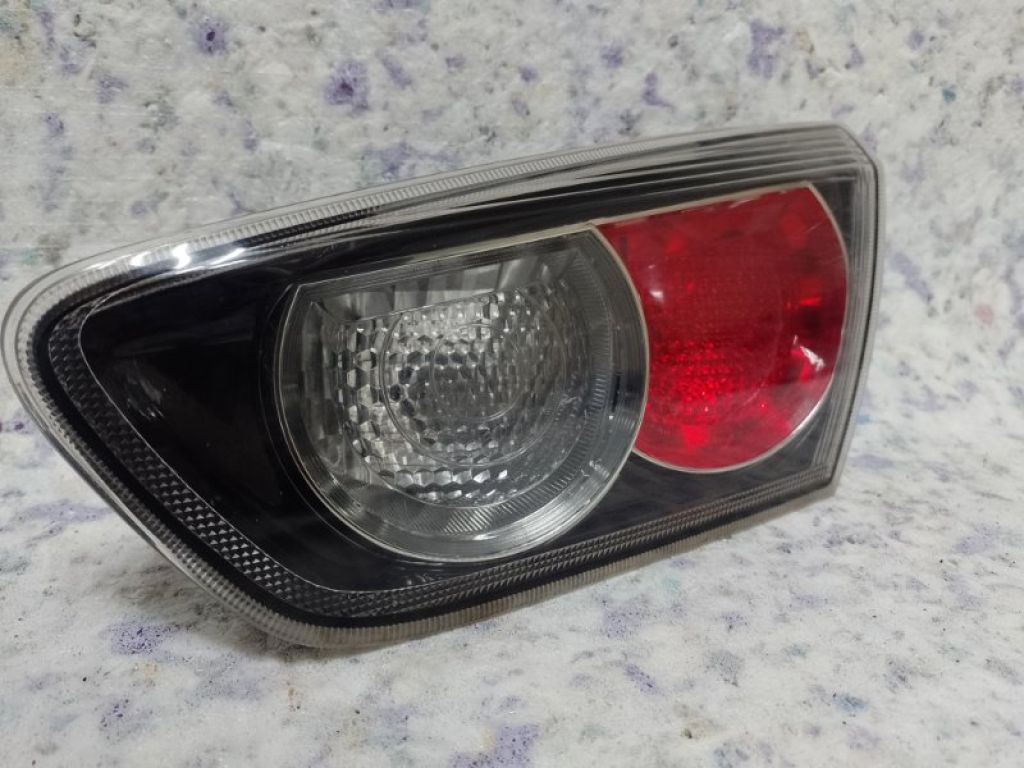 8330A626 | Ліхтар внутрішній задн. прав. MITSUBISHI LANCER X 10 07-15