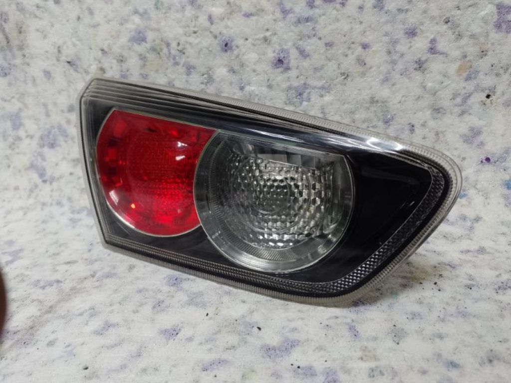 8330A625 | Фонарь внутренний задн. лев. MITSUBISHI LANCER X 10 07-15