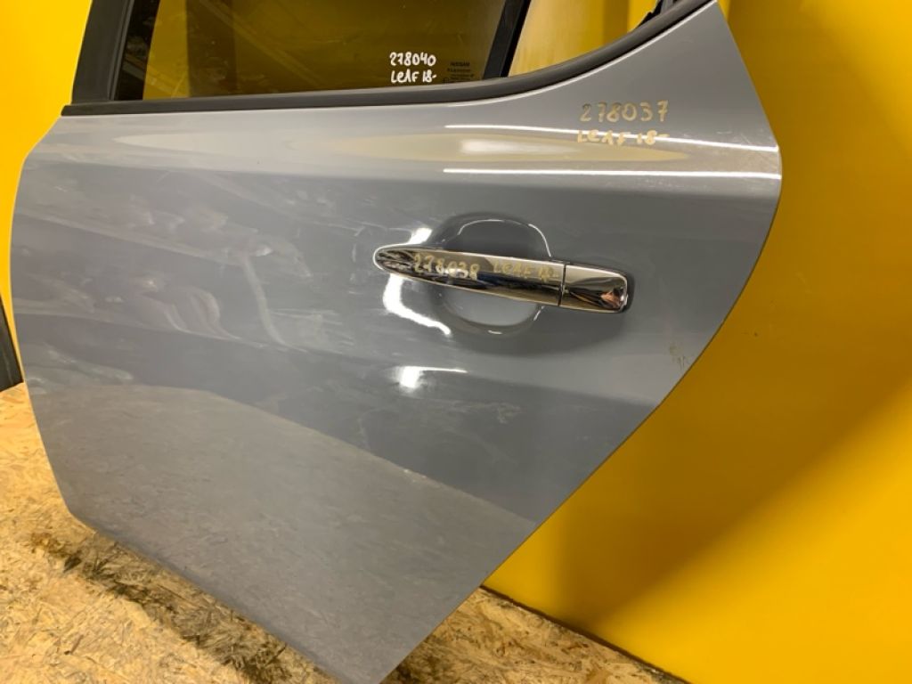 82101-5SF0A | Двері задн. лів. NISSAN LEAF 18- - Фото 3