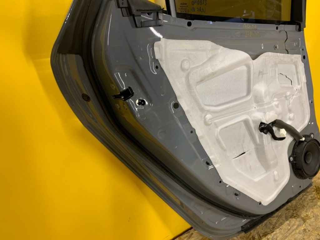 82101-5SF0A | Двері задн. лів. NISSAN LEAF 18- - Фото 5