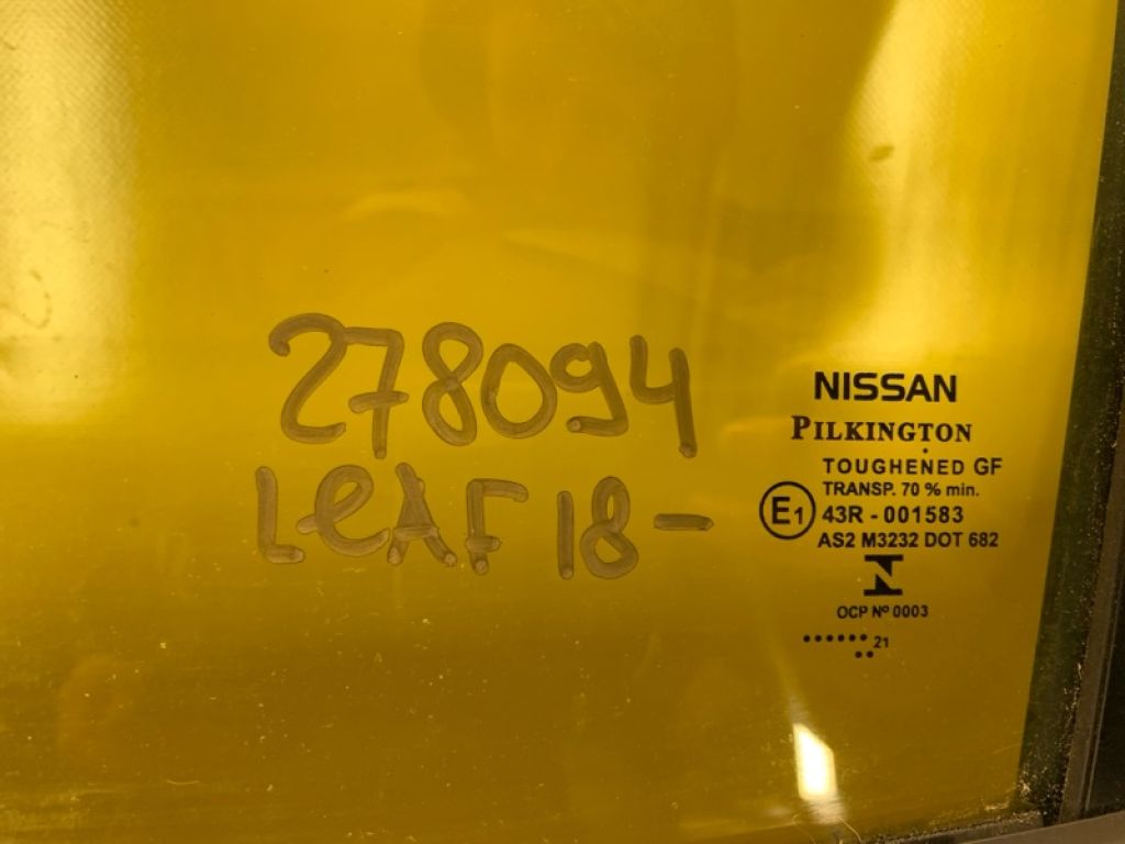 82301-3NF1A | Скло дверей задн. лів. NISSAN LEAF 18- - Фото 2