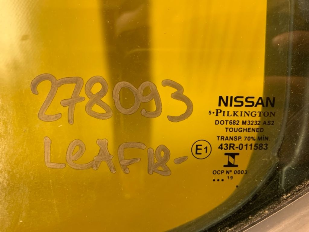 82221-5SF1A | Скло дверей глухе задн. лів. NISSAN LEAF 18- - Фото 2