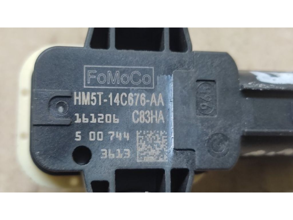 HM5Z-14B345-A | Датчик удару FORD FOCUS 10-18 - Фото 3