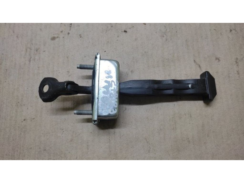 CP9Z-5823500-A | Обмежувач дверей передн. прав. FORD FOCUS 10-18 - Фото 2