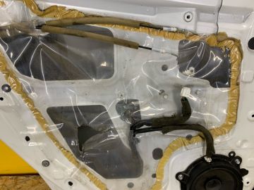 Стеклоподъемник задн. лев. NISSAN LEAF 18-