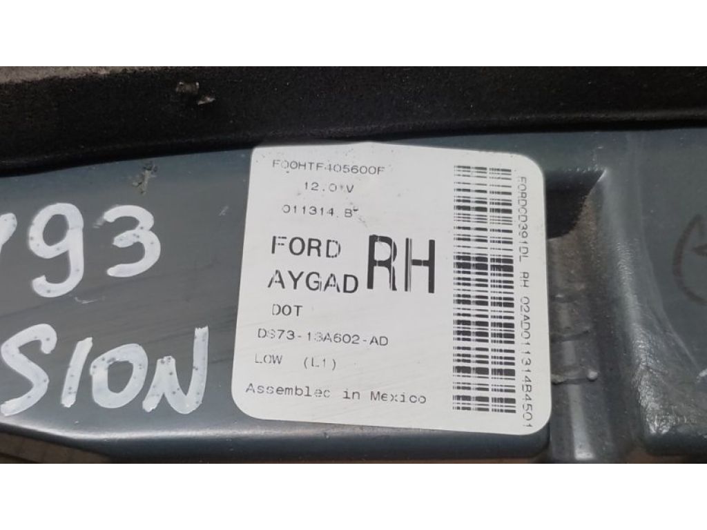 DS7Z-13404-A | Фонарь внутренний прав. FORD FUSION 14- - Фото 4