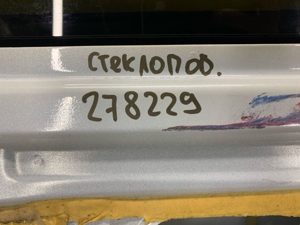 82720-3NN0A | Стеклоподъемник задн. прав. NISSAN LEAF 18-