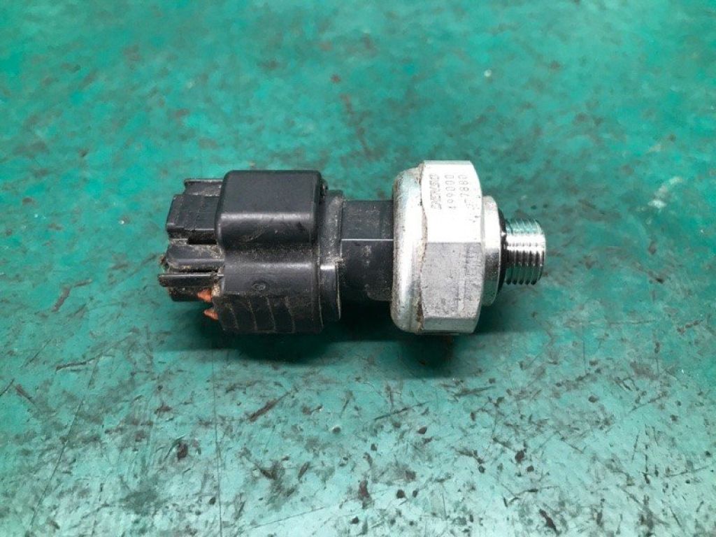 88719-33020 | Датчик тиску кондиціонера LEXUS RX350/450 09-15 - Фото 3