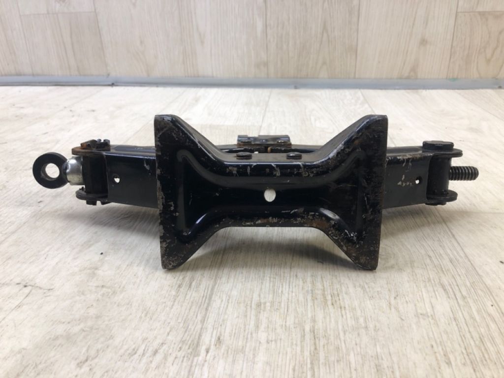 GJ6A-37-790A | Домкрат MAZDA 3 BK 03-08 - Фото 9