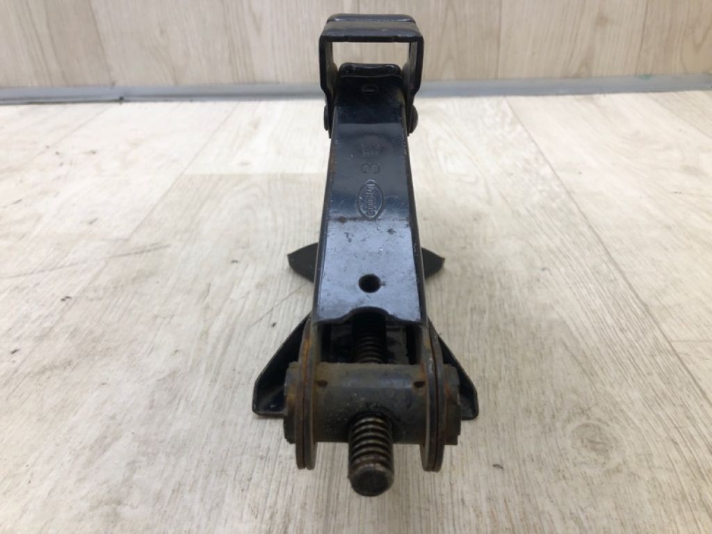 GJ6A-37-790A | Домкрат MAZDA 3 BK 03-08 - Фото 6