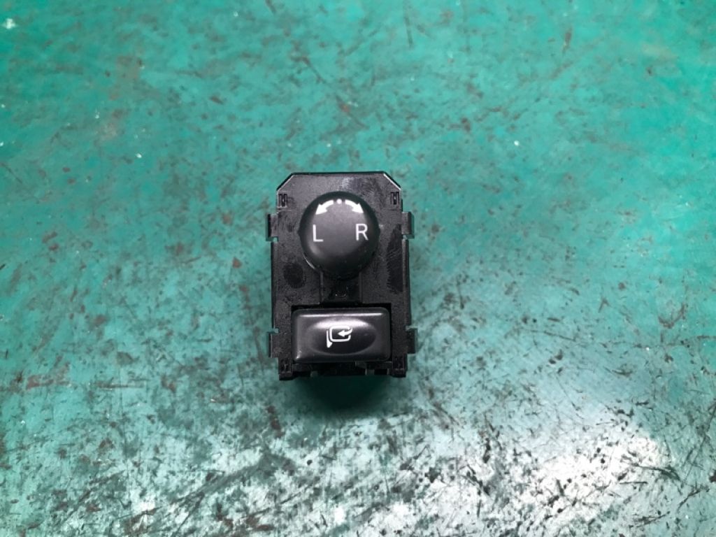 25570-1AM0A | Блок керування дзеркалами NISSAN LEAF 10-17