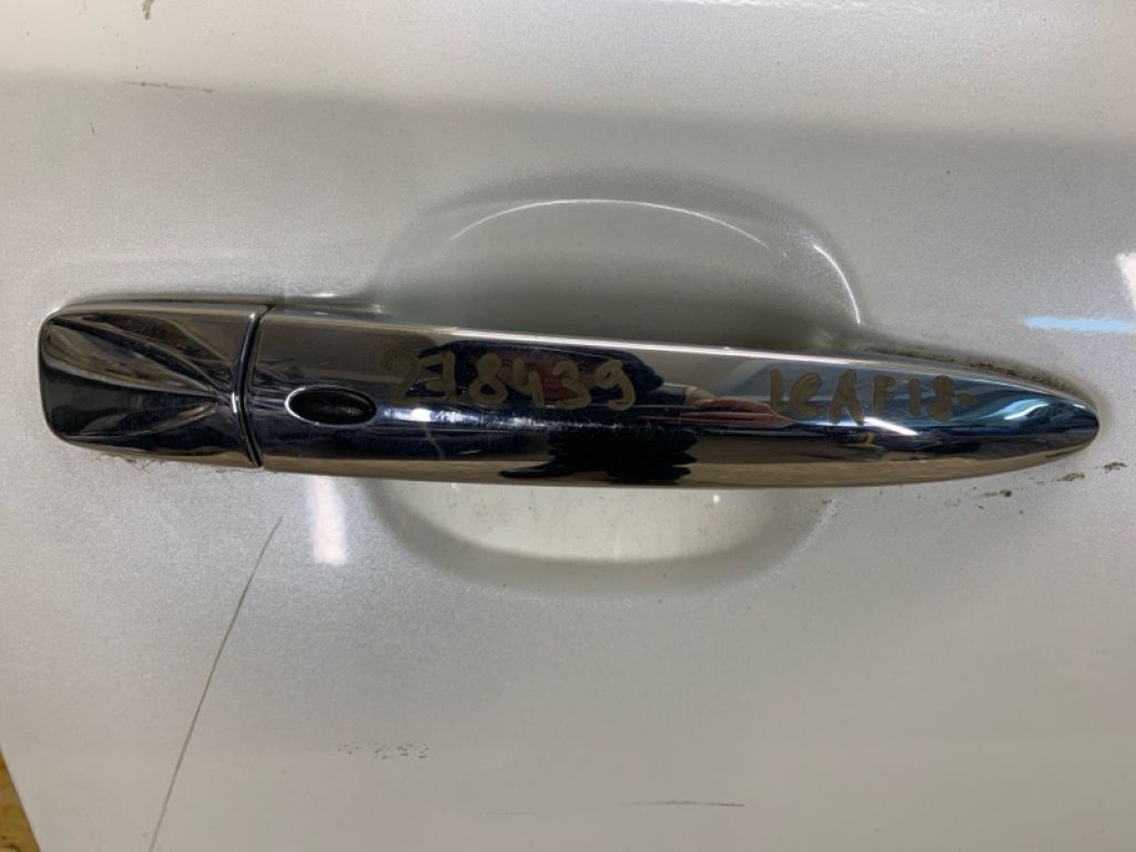 80640-9RB0A | Ручка двері зовнішня передн. прав. NISSAN LEAF 18-