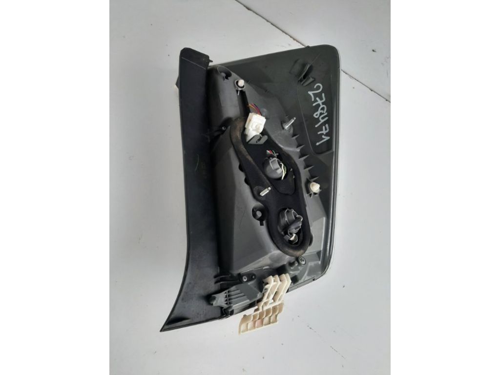 81561-47190 | Фонарь наружный лев. TOYOTA PRIUS - 30 09-17 - Фото 4