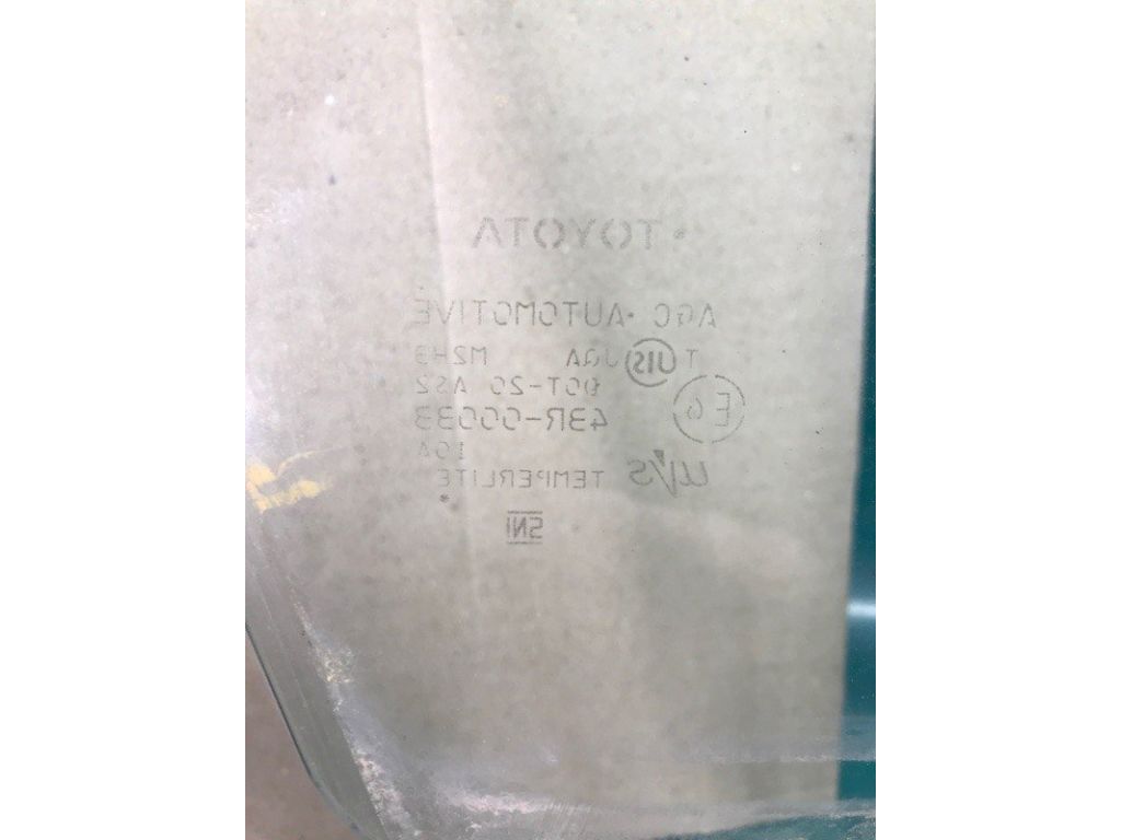 68101-47070 | Стекло двери передн. прав. TOYOTA PRIUS - 30 09-17 - Фото 3