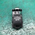 84810-33120 | Кнопка стеклоподъемника передн. прав. TOYOTA PRIUS - 30 09-17