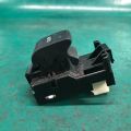 84810-33120 | Кнопка стеклоподъемника передн. прав. TOYOTA PRIUS - 30 09-17 - Превью 3