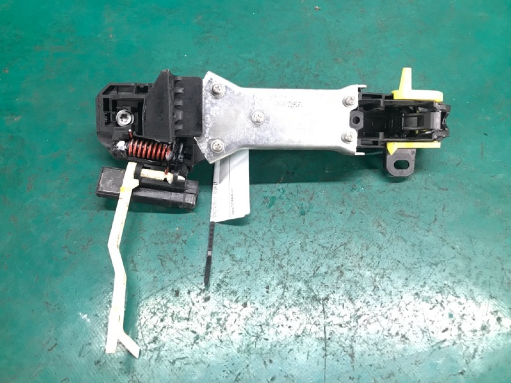 69203-47020 | Ручка двері зовнішня задн. прав. TOYOTA PRIUS - 30 09-17 - Фото 3