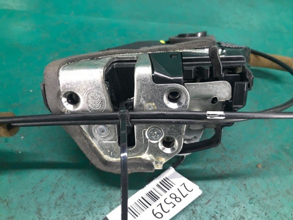 6906006100 | Замок двері задн. лів. TOYOTA CAMRY 40 06-11