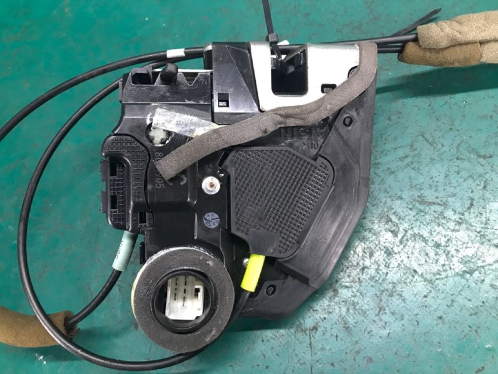 6906006100 | Замок двері задн. лів. TOYOTA CAMRY 40 06-11 - Фото 2