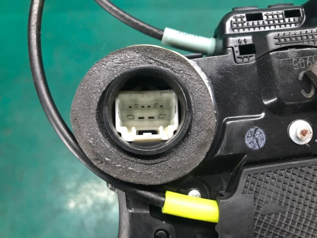 6906006100 | Замок двері задн. лів. TOYOTA CAMRY 40 06-11 - Фото 3