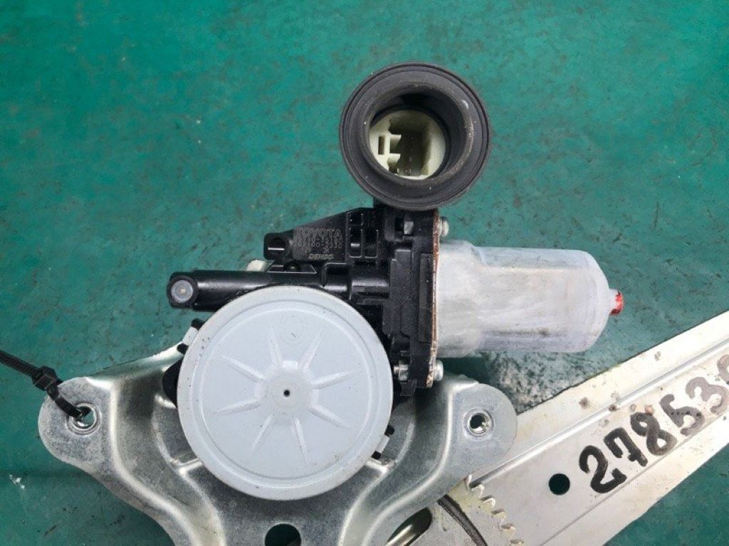 6980306110 | Стеклоподъемник задн. лев. TOYOTA CAMRY 40 06-11 - Фото 2