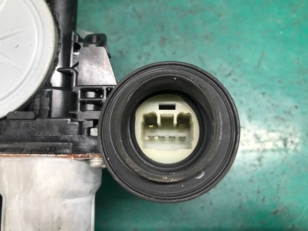 6980306110 | Стеклоподъемник задн. лев. TOYOTA CAMRY 40 06-11 - Фото 3