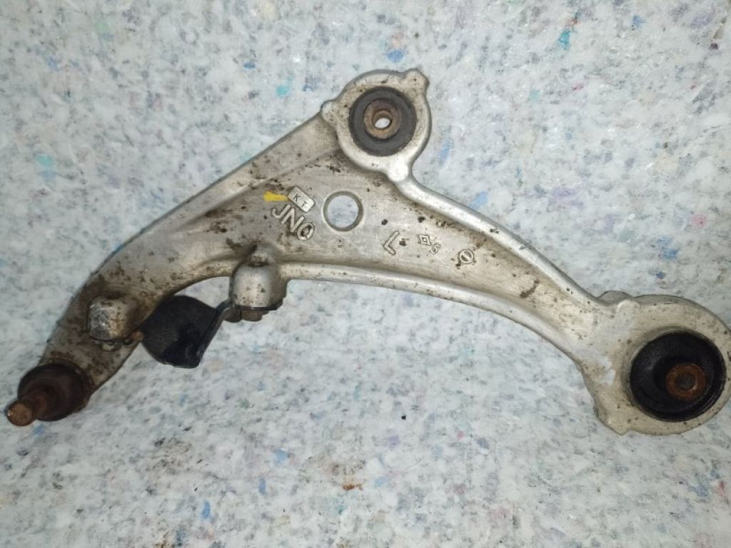 54501-JA00B | Важіль передньої підвіски нижній лів. NISSAN ALTIMA L32 07-12