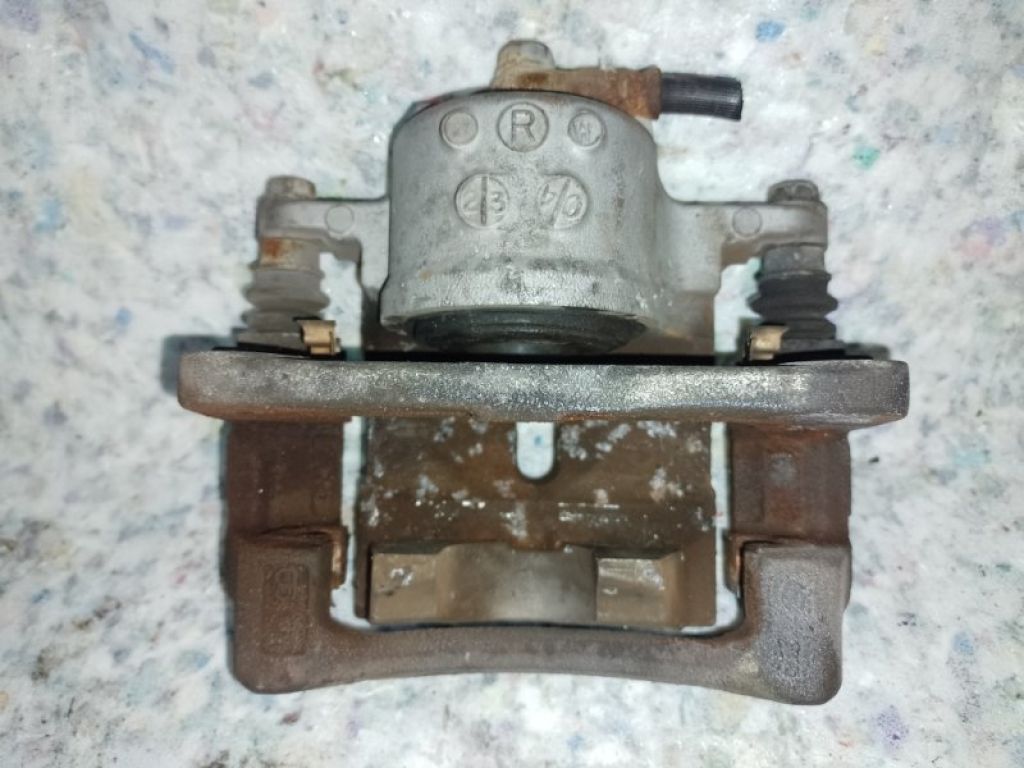 47730-47060 | Супорт гальмівний передн. прав. TOYOTA PRIUS - 30 09-17 - Фото 2