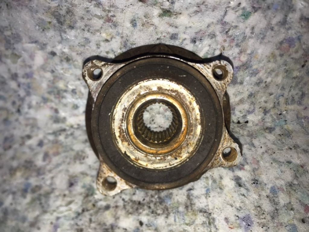 43550-47011 | Ступица передн. TOYOTA PRIUS - 30 09-17