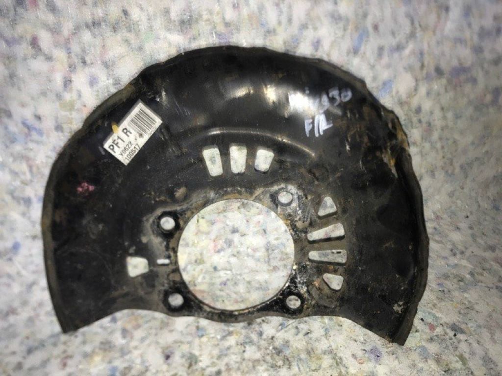 47781-47030 | Захист гальмівного диска передн. прав. TOYOTA PRIUS - 30 09-17 - Фото 2