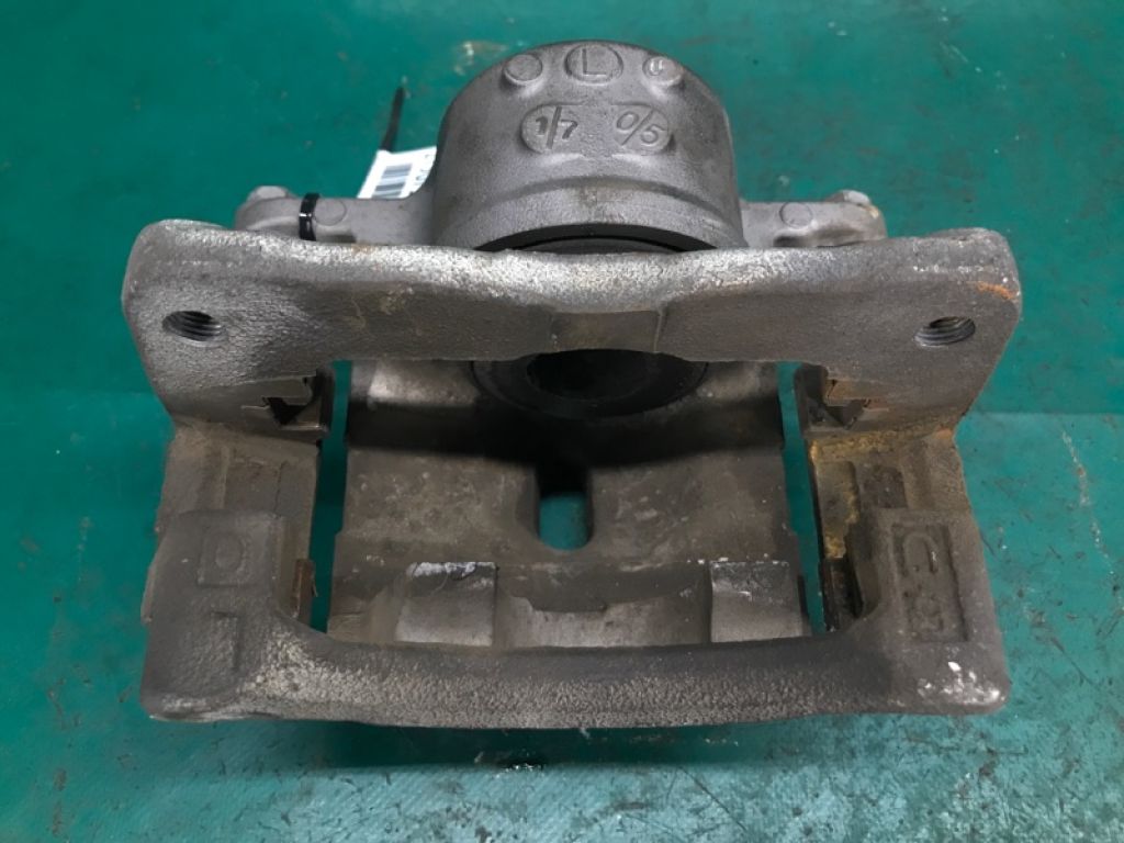 4775047060 | Суппорт тормозной передн. лев. TOYOTA PRIUS - 30 09-17 - Фото 5