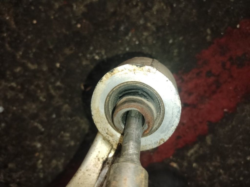 54500-8H310 | Важіль передньої підвіски нижній прав. NISSAN X-TRAIL T30 01-07 - Фото 4